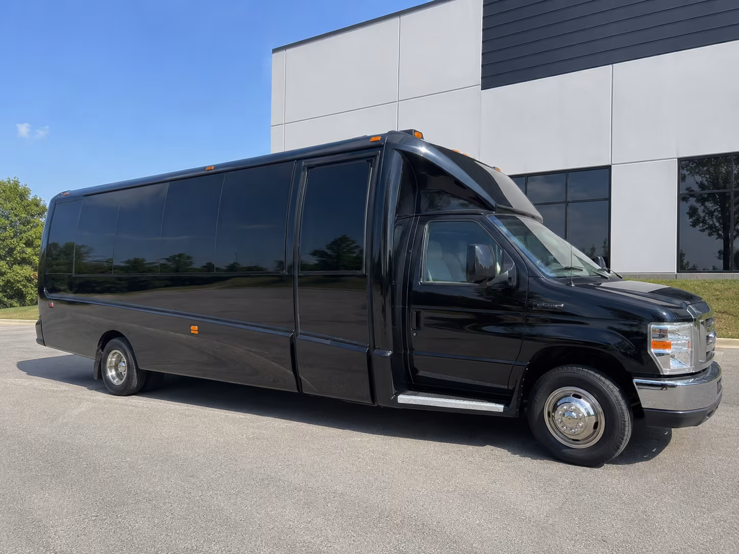 airport transportation to and from mesa gateway airport aza