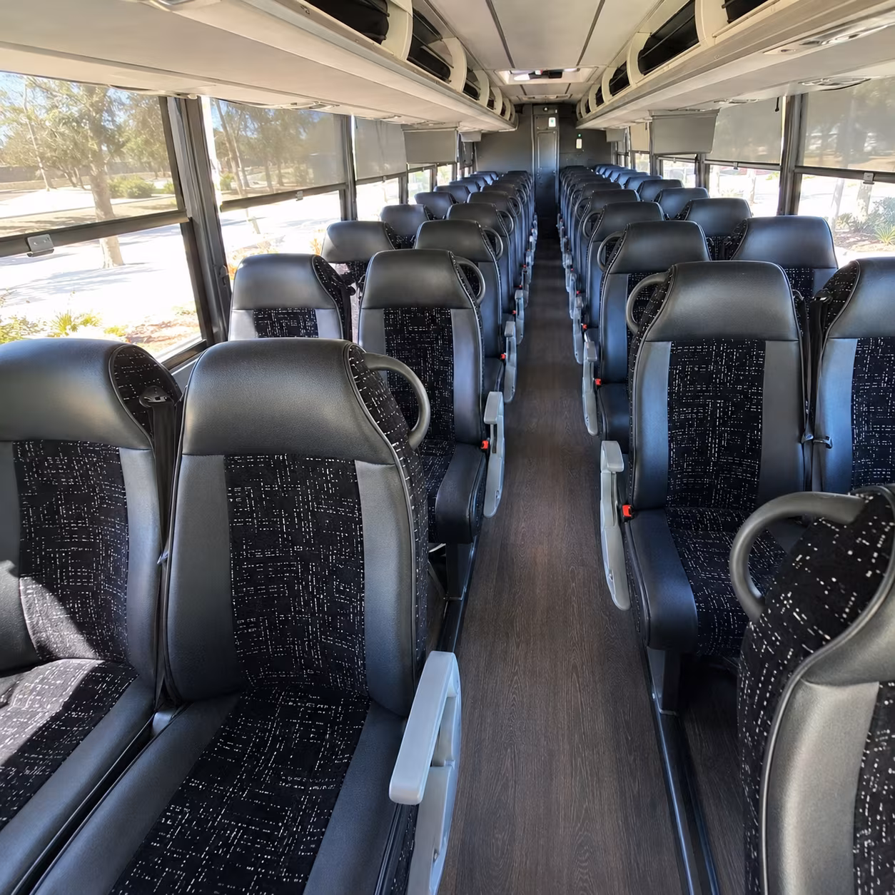 book group transportation for your next airport transfer 3