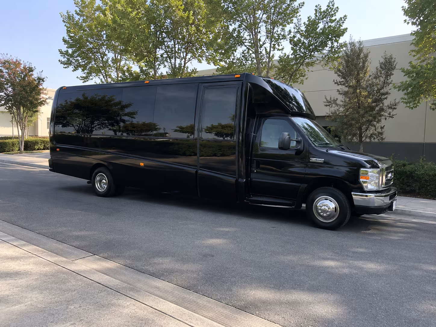 glendale holiday party bus rental