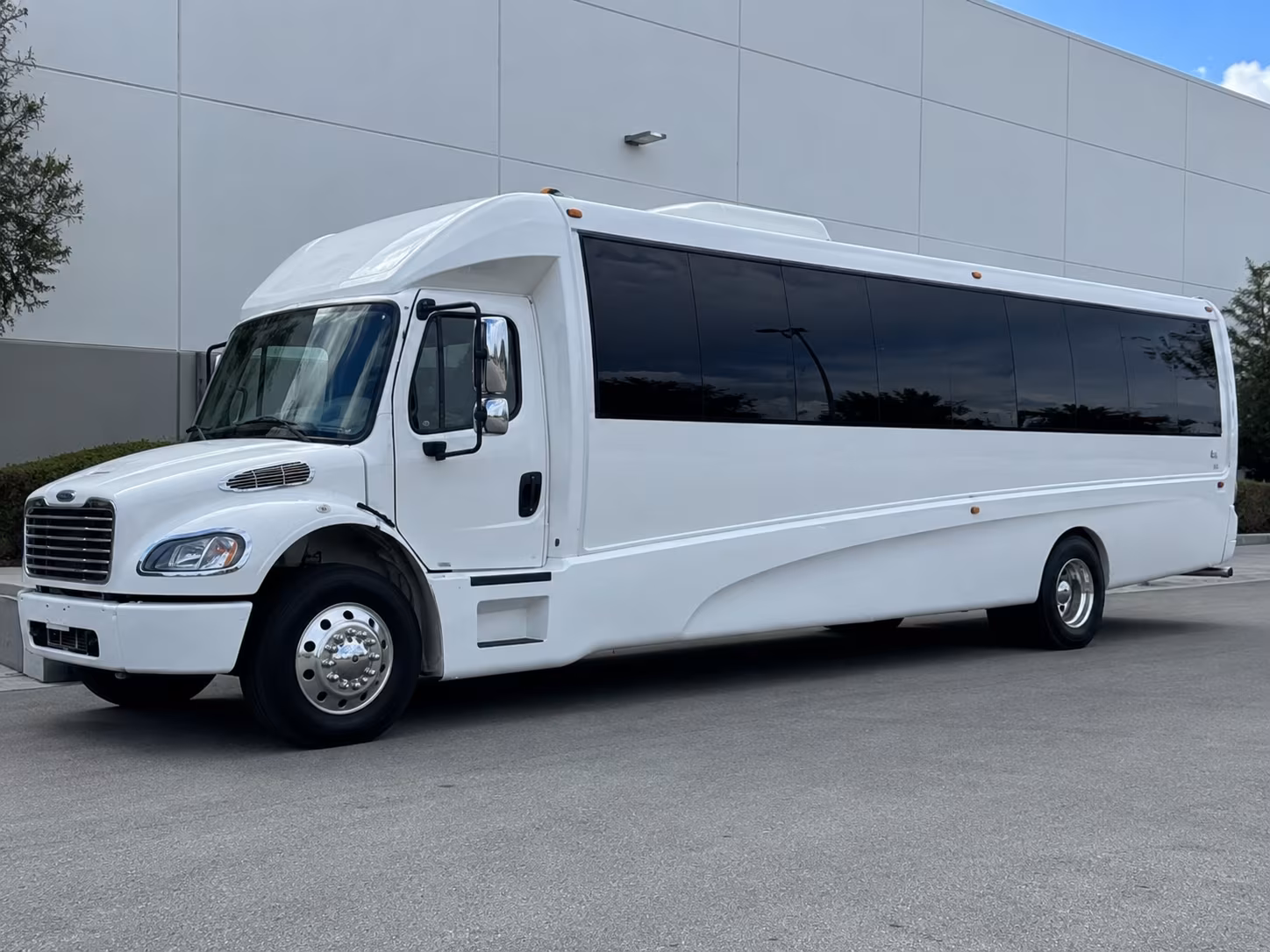 glendale party bus