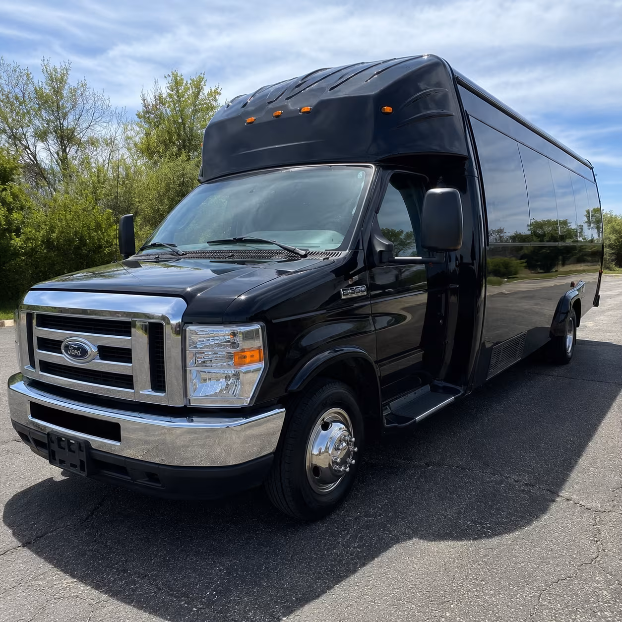 glendale westgate entertainment district party bus rental