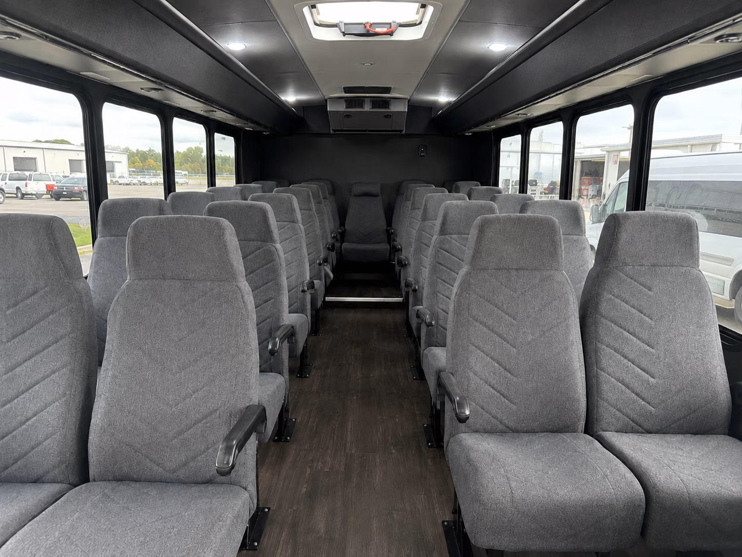minibuses for small groups heading to glendale area concerts