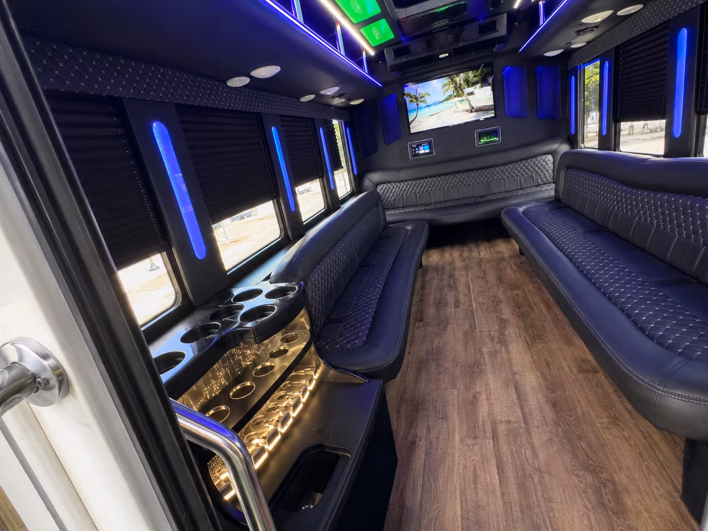 party bus rentals for glendale high school proms
