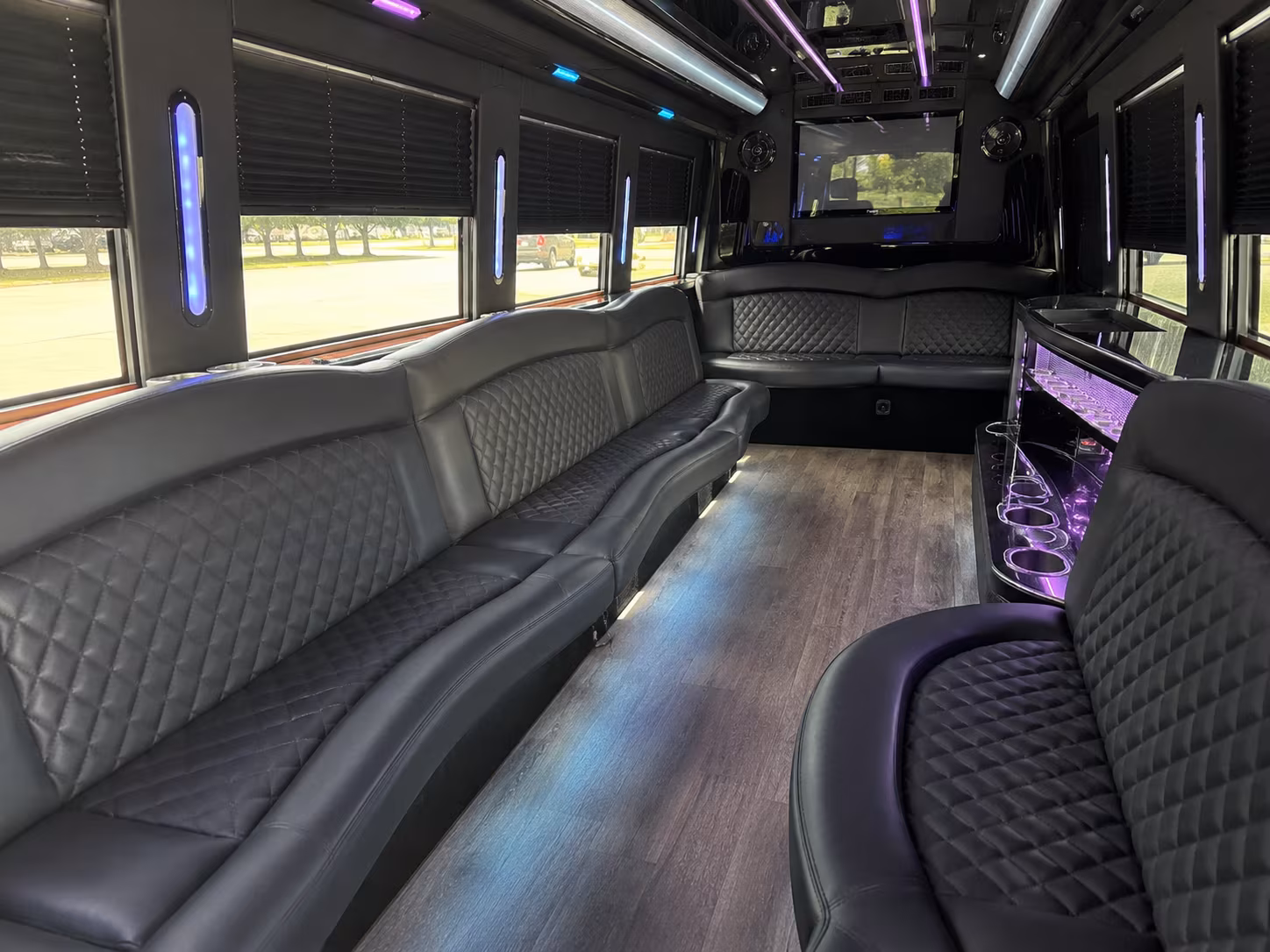 party buses for wine bar crawls through old town scottsdale