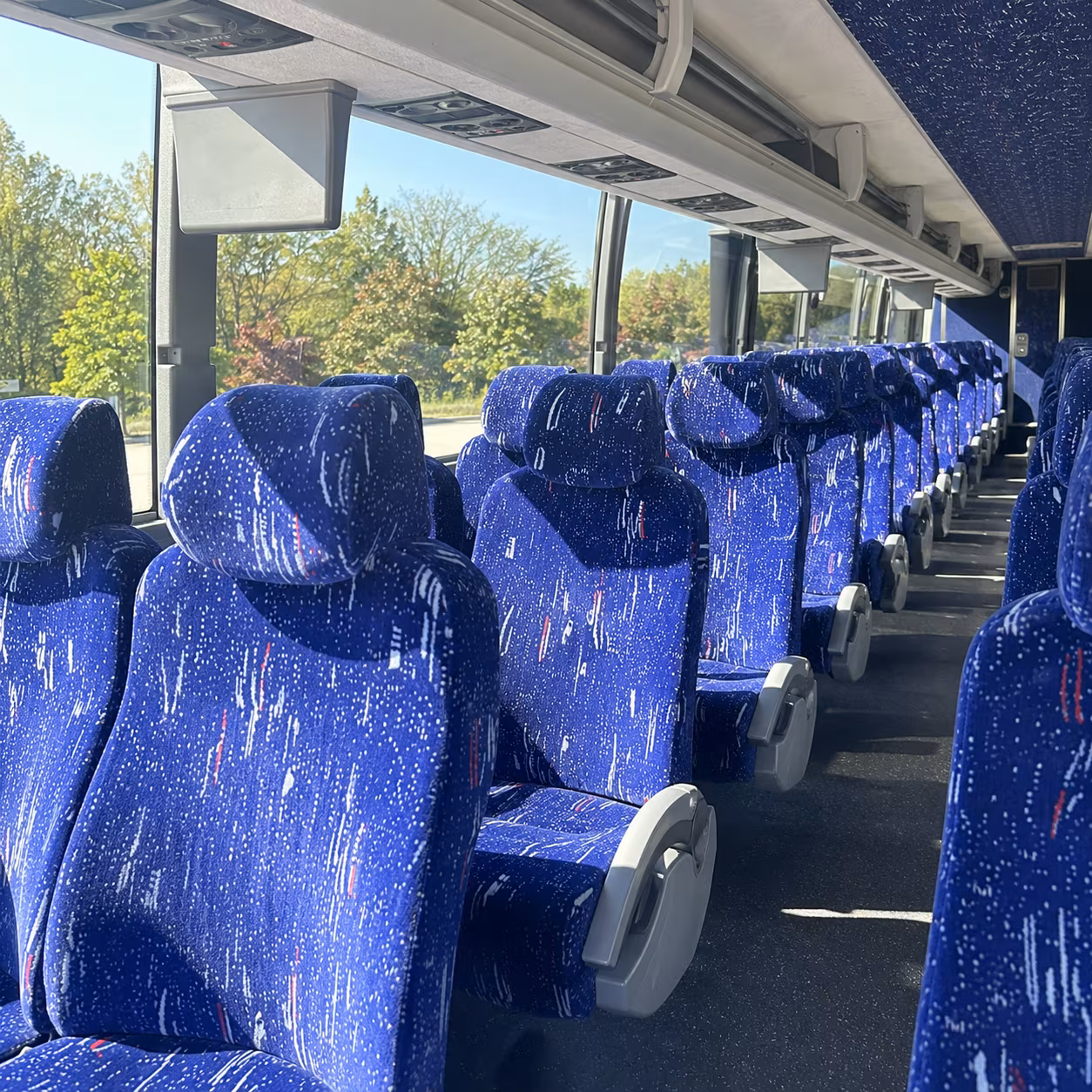 shuttle buses between glendale hotels and state farm stadium