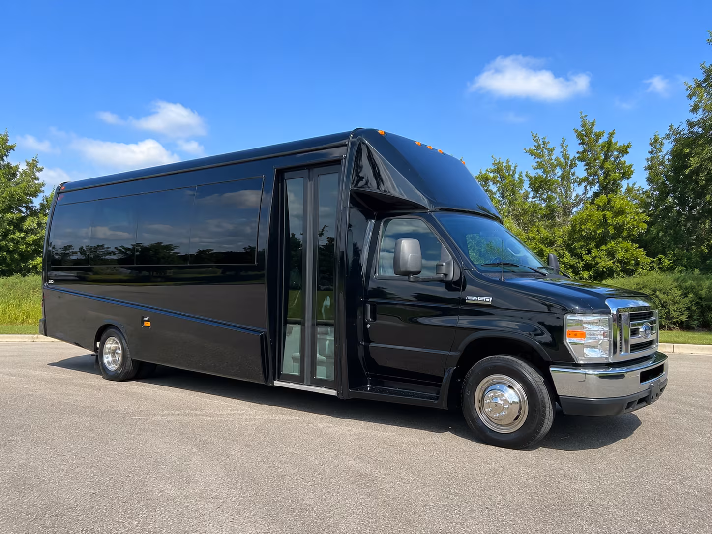 why rent using glendaleminibuscompany com